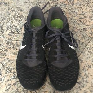 Nike free runs - size 11